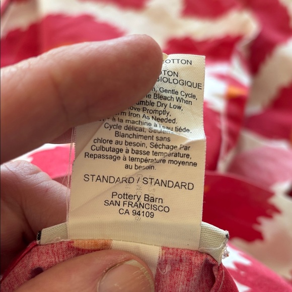 Pottery Barn Red Ikhat standard pillow shams 2 - Picture 3 of 4